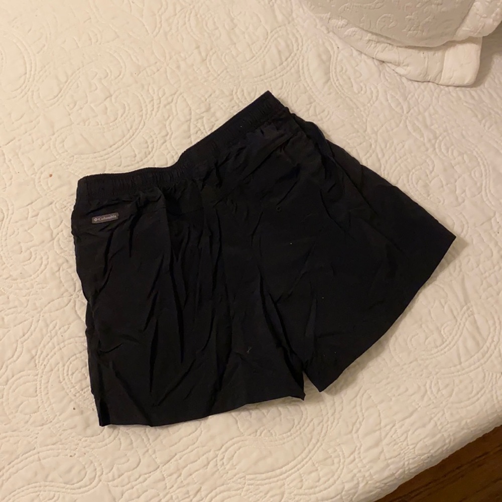 Columbia Black shorts